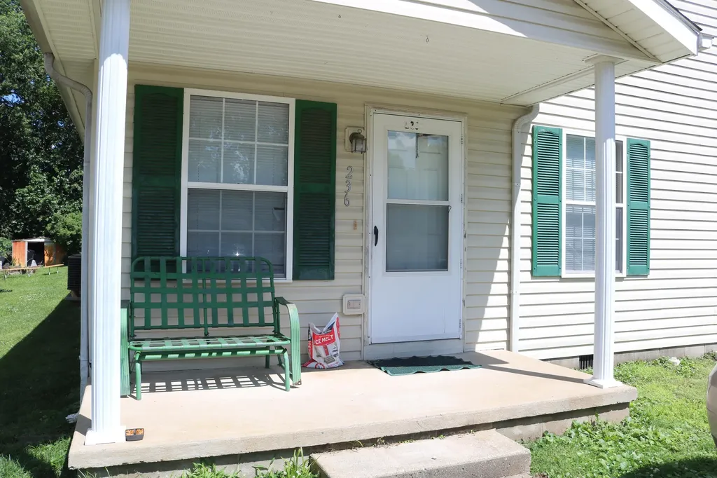 236 M.l.k. Jr Boulevard Versailles KY 40383