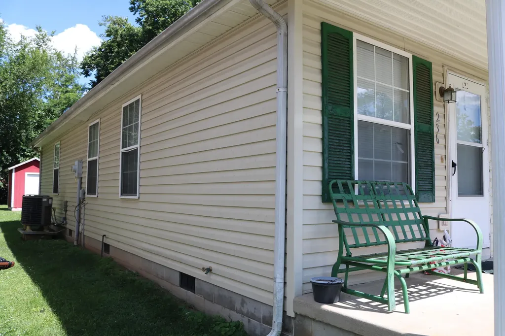236 M.l.k. Jr Boulevard Versailles KY 40383