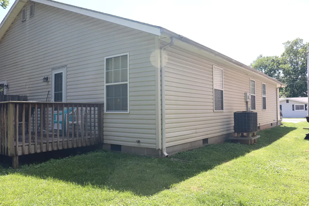 236 M.l.k. Jr Boulevard Versailles KY 40383