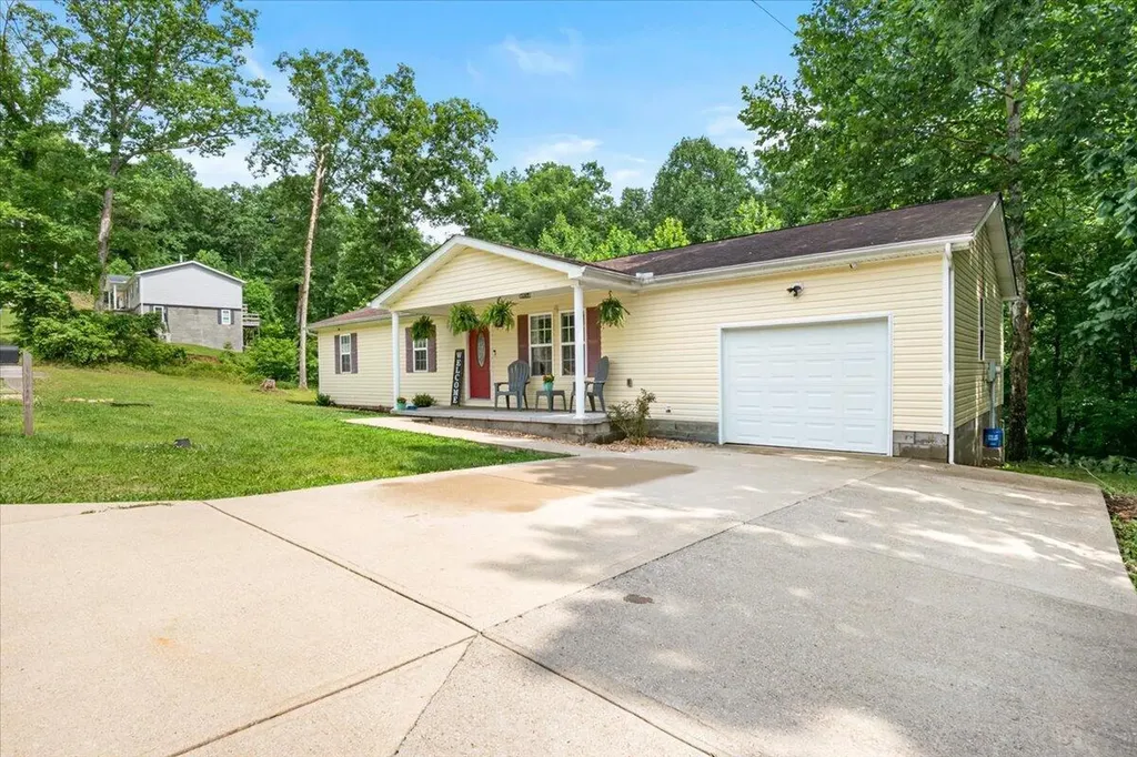 59 April Lane Corbin KY 40701