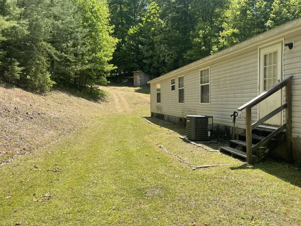 1510 Goodin Creek Road Barbourville KY 40906