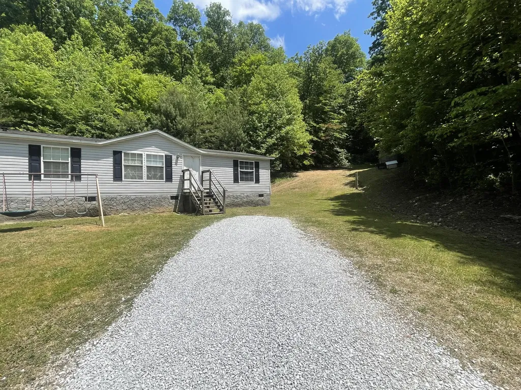1510 Goodin Creek Road Barbourville KY 40906