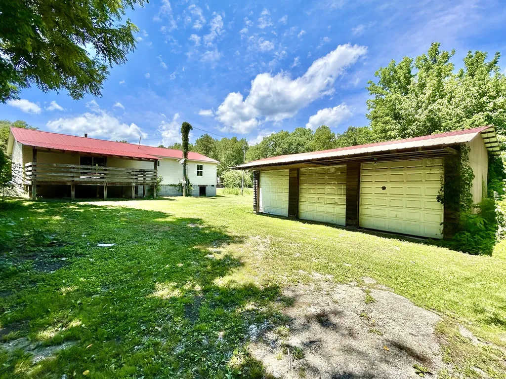 3694 Sandhill Road Whitley City KY 42653