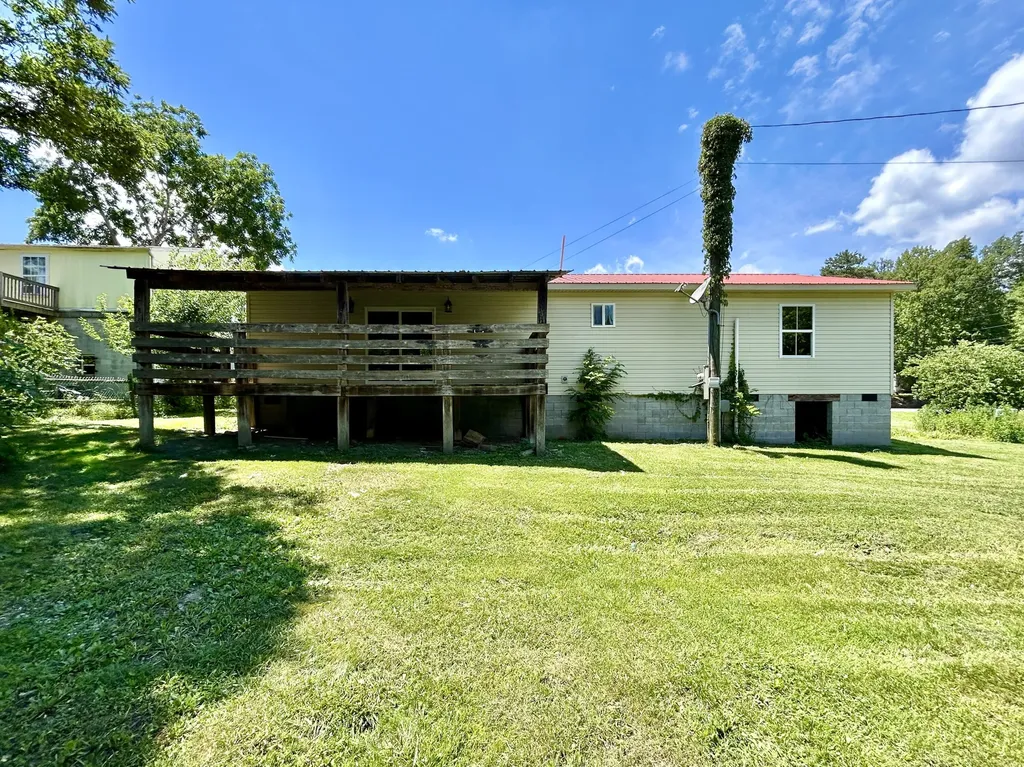 3694 Sandhill Road Whitley City KY 42653