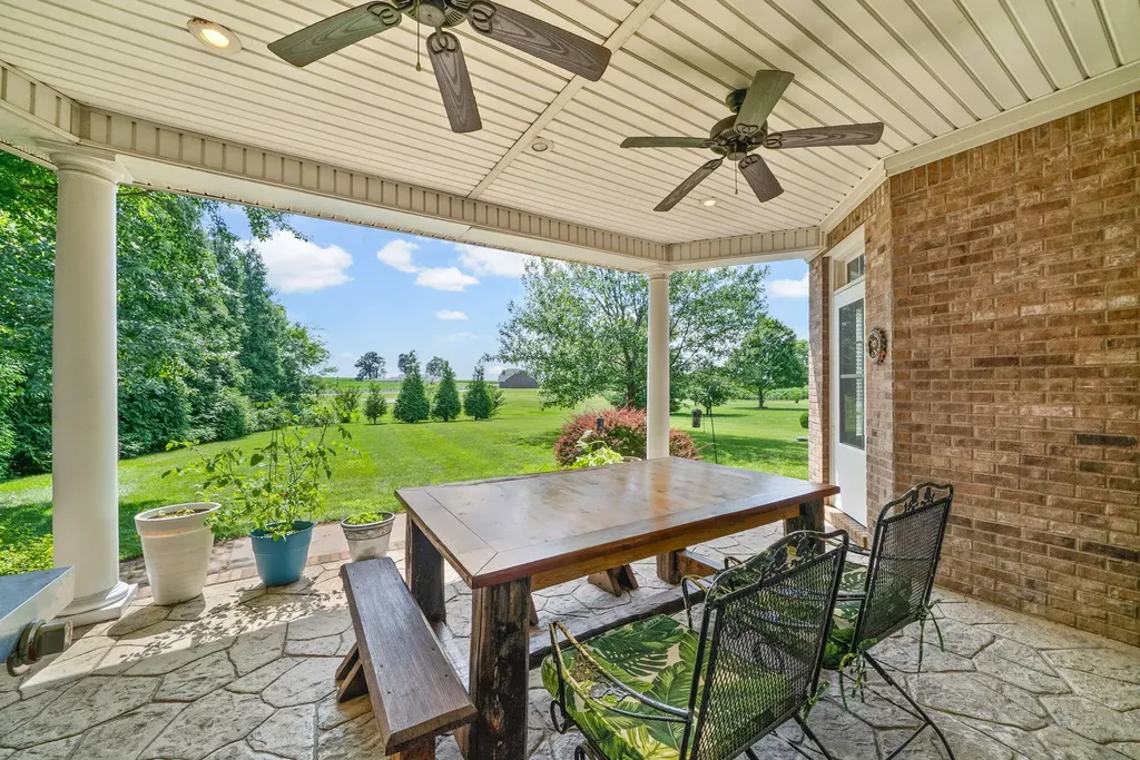 235 Wellington Way Hopkinsville KY 42240