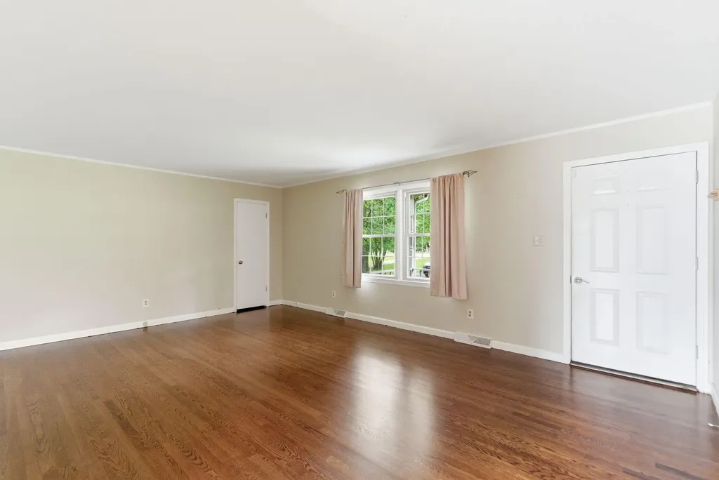 5666 Winchester Road Lexington KY 40509
