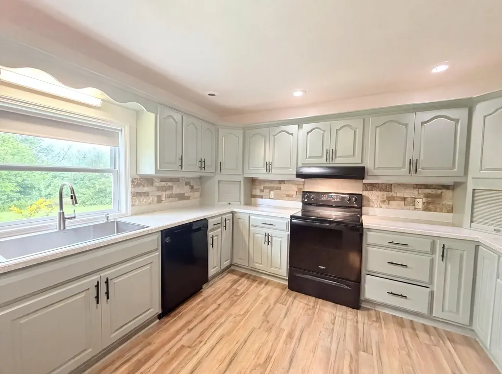 144 Lizzie Wallin Crab Orchard KY 40419