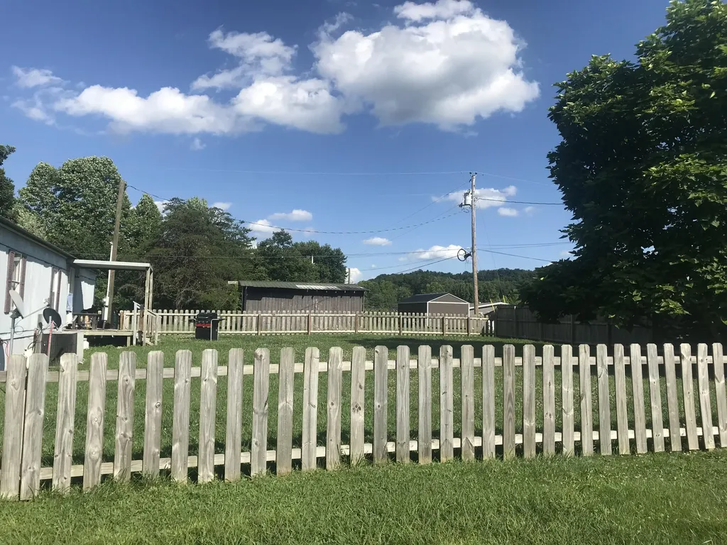 221 Silverhawk Road Olive Hill KY 41164