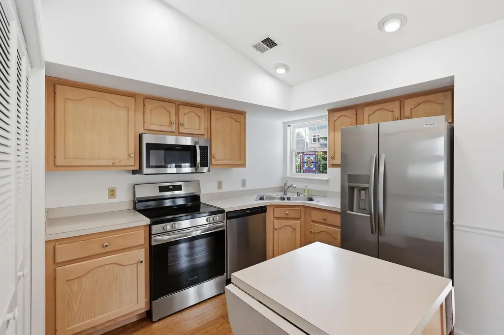 1036 Keeneland Court Frankfort KY 40601