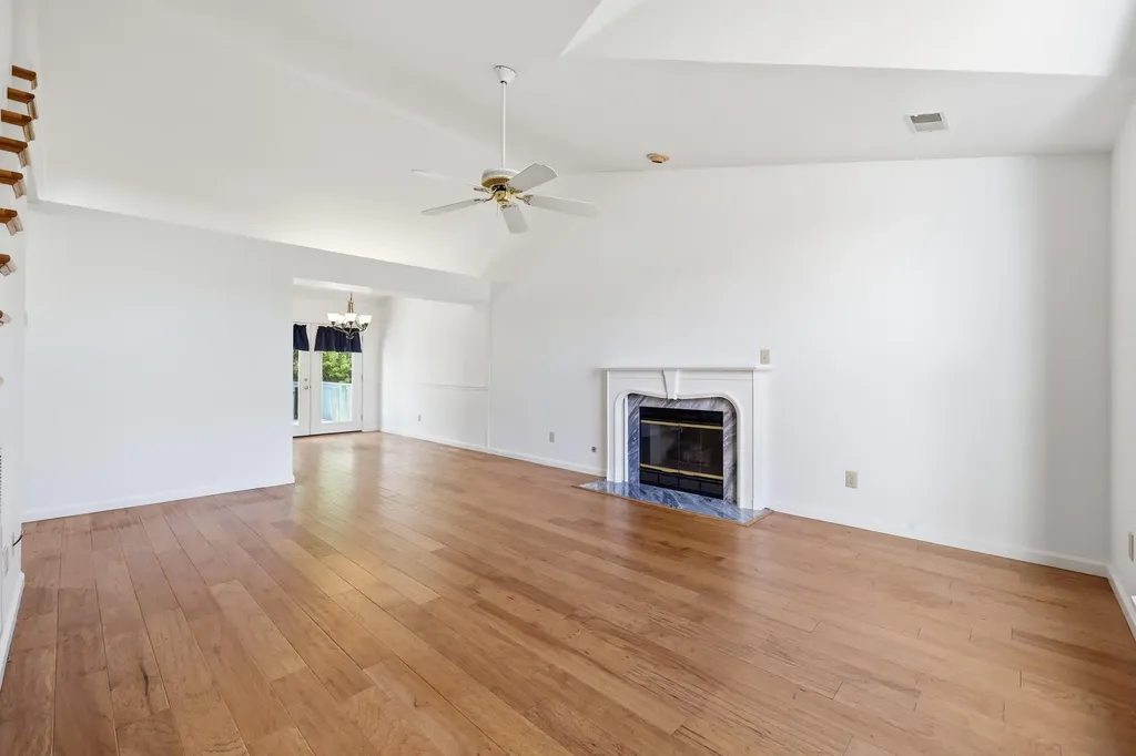 1036 Keeneland Court Frankfort KY 40601