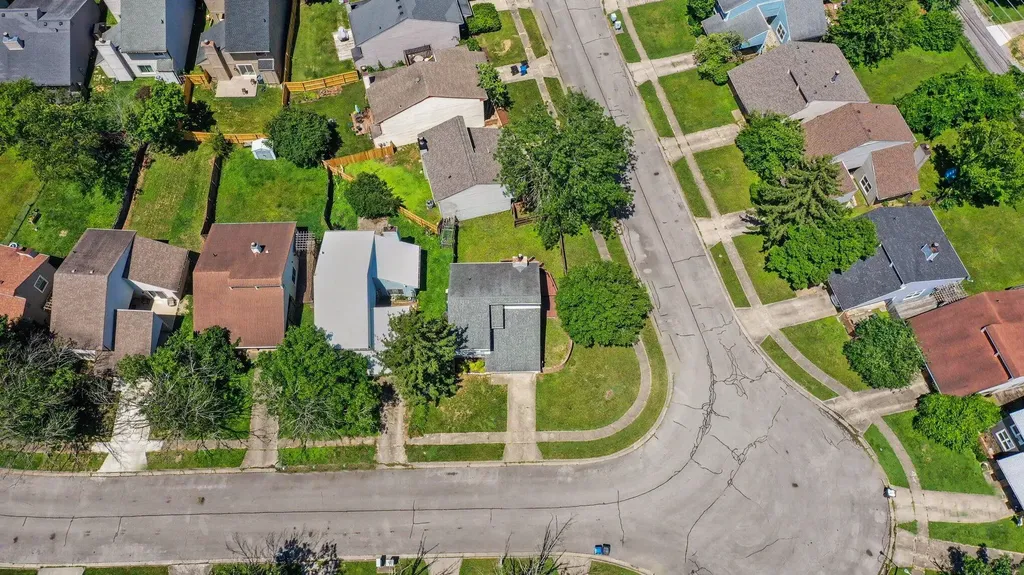 1716 Prairie Circle Lexington KY 40515