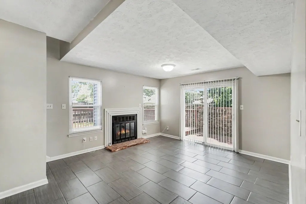 1716 Prairie Circle Lexington KY 40515