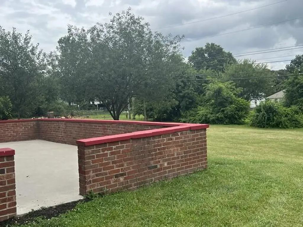 418 Richmond Road Berea KY 40403