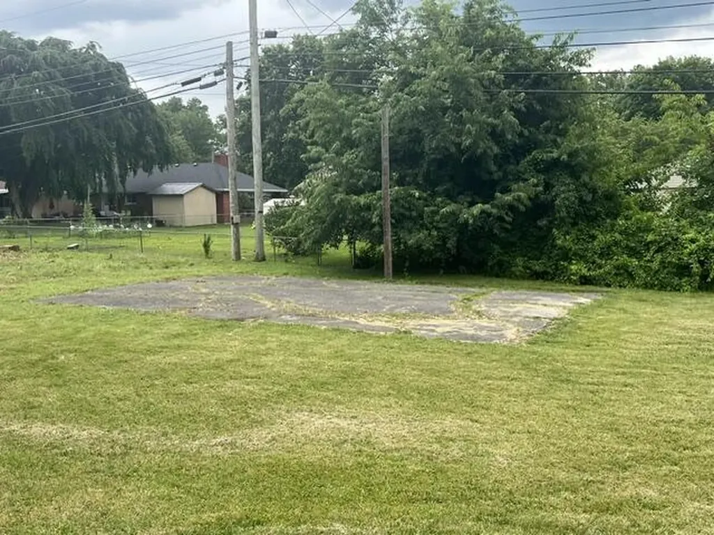 418 Richmond Road Berea KY 40403