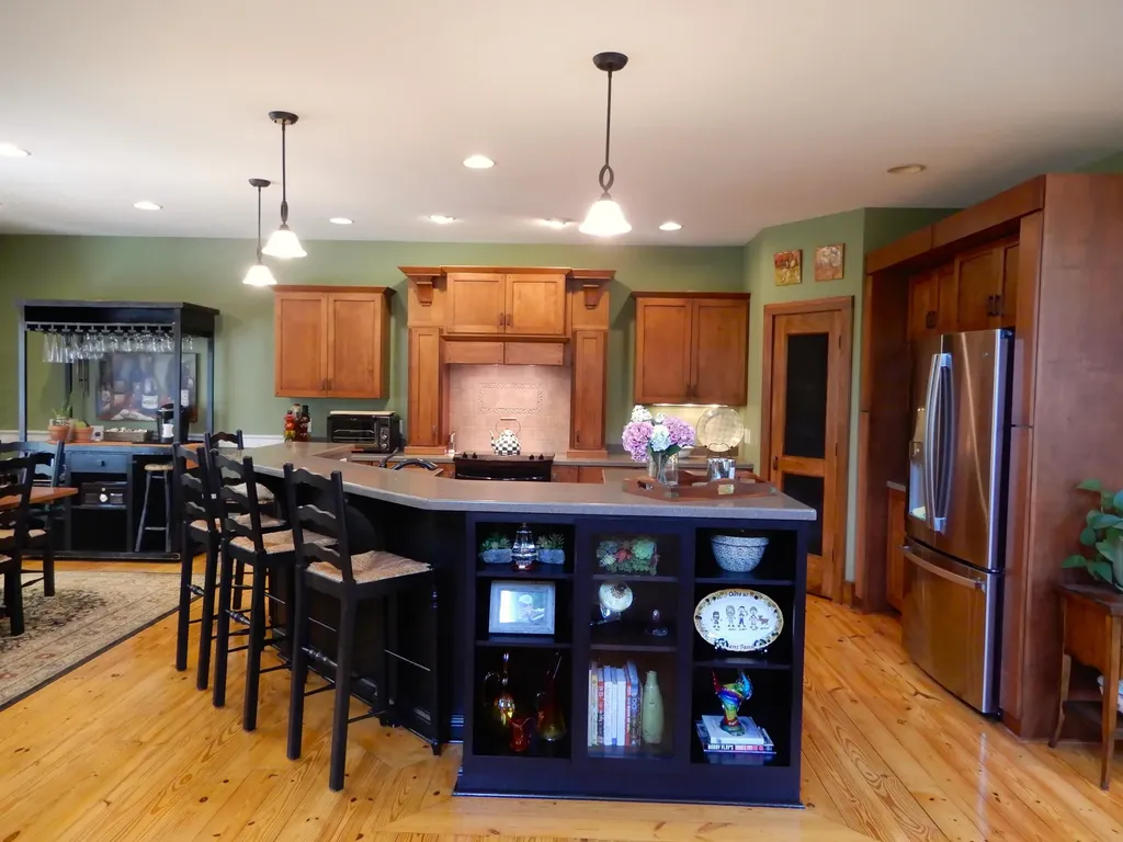 738 Marina Village Drive Grand Rivers KY 42045