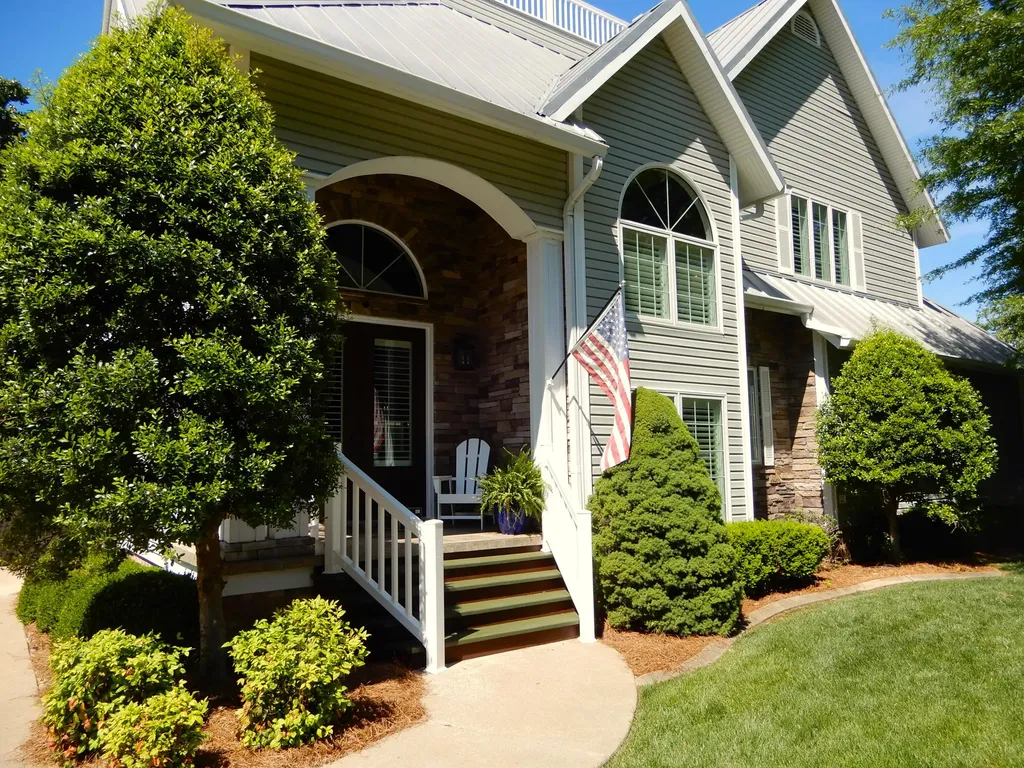 738 Marina Village Drive Grand Rivers KY 42045