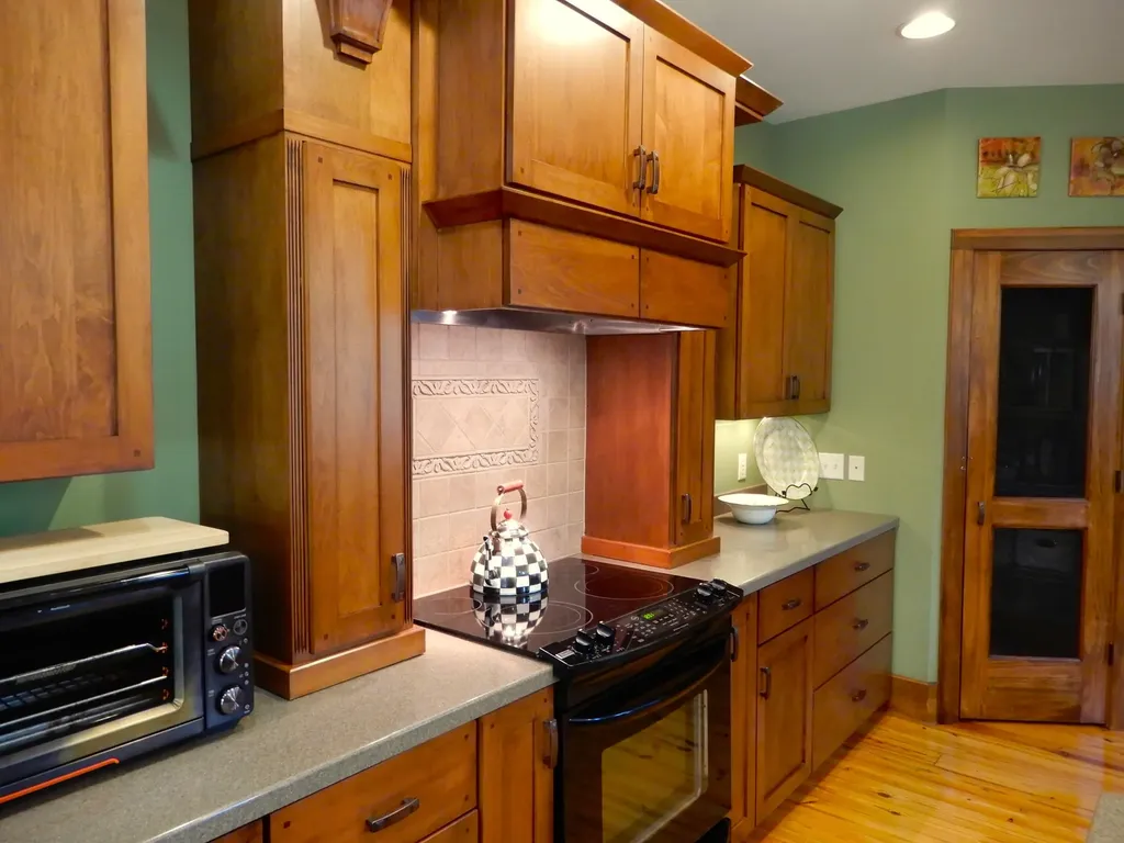 738 Marina Village Drive Grand Rivers KY 42045