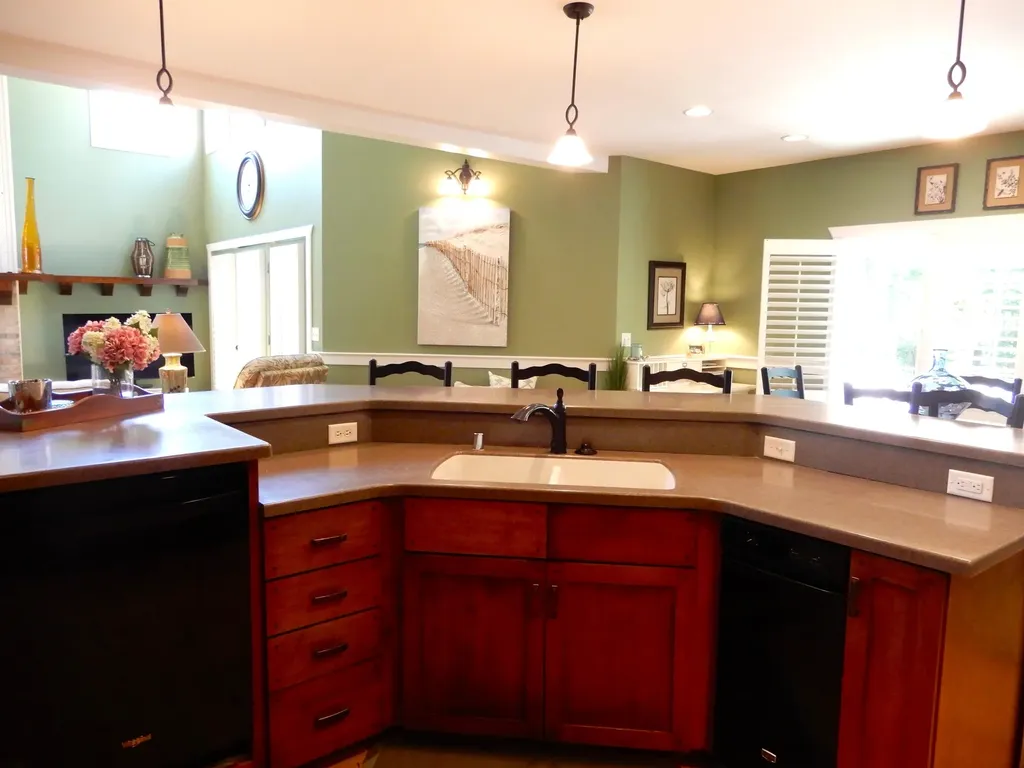 738 Marina Village Drive Grand Rivers KY 42045