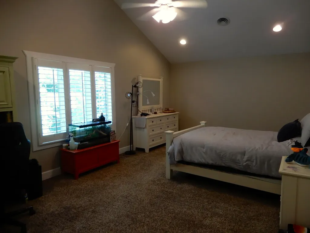738 Marina Village Drive Grand Rivers KY 42045