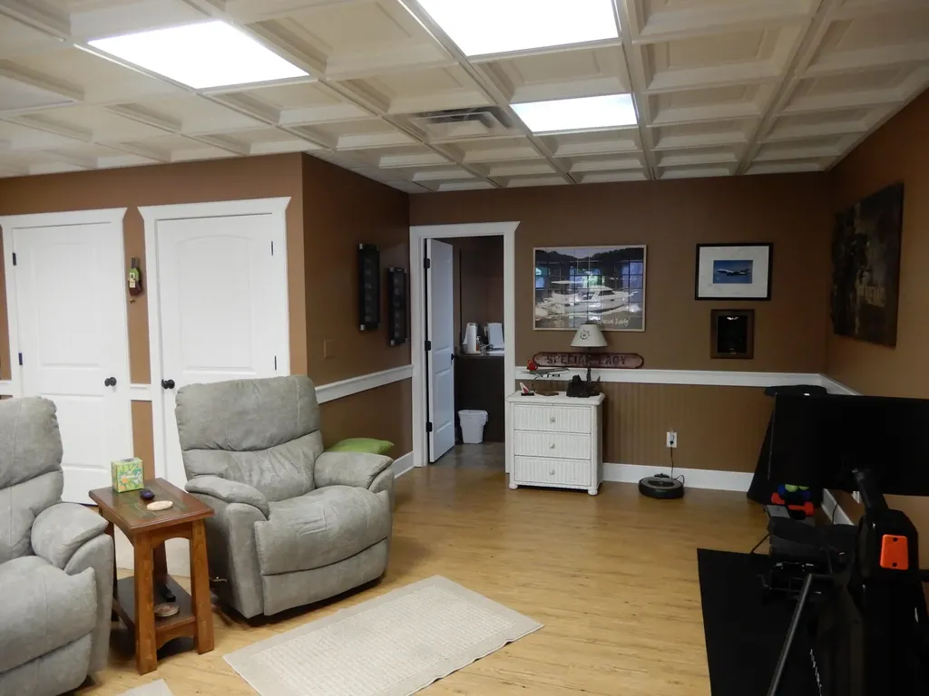 738 Marina Village Drive Grand Rivers KY 42045