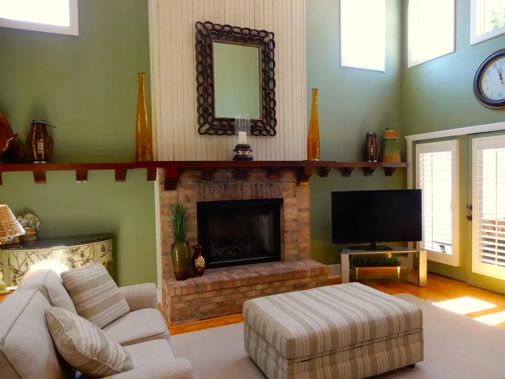 738 Marina Village Drive Grand Rivers KY 42045