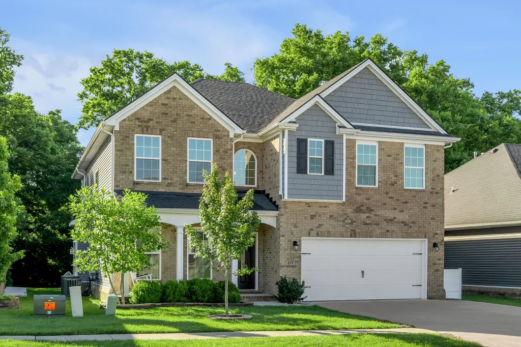 317 Red Cedar Drive Nicholasville KY 40356