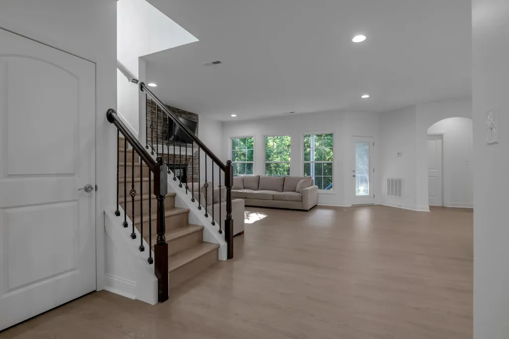 317 Red Cedar Drive Nicholasville KY 40356