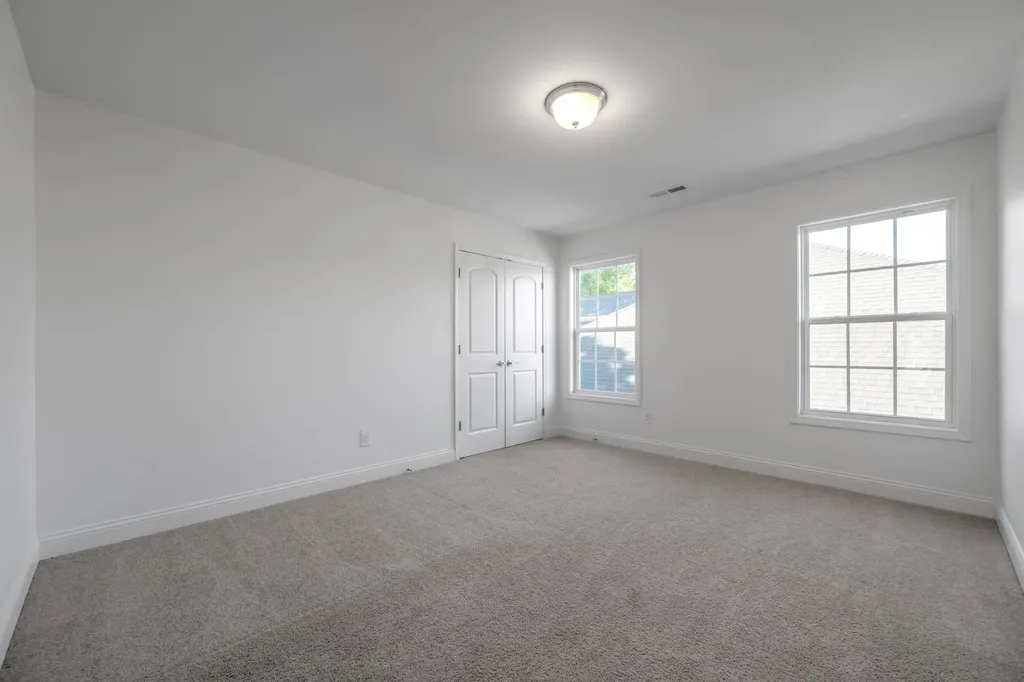 317 Red Cedar Drive Nicholasville KY 40356