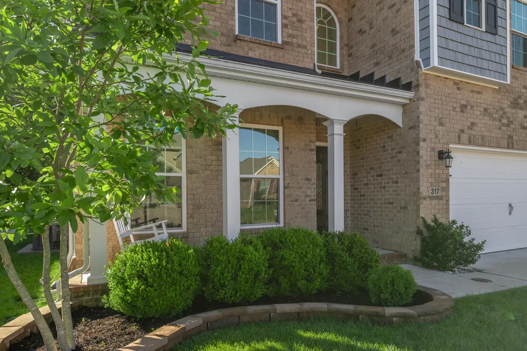 317 Red Cedar Drive Nicholasville KY 40356