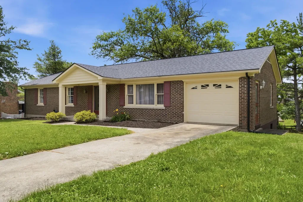 603 S 3rd Street Nicholasville KY 40356