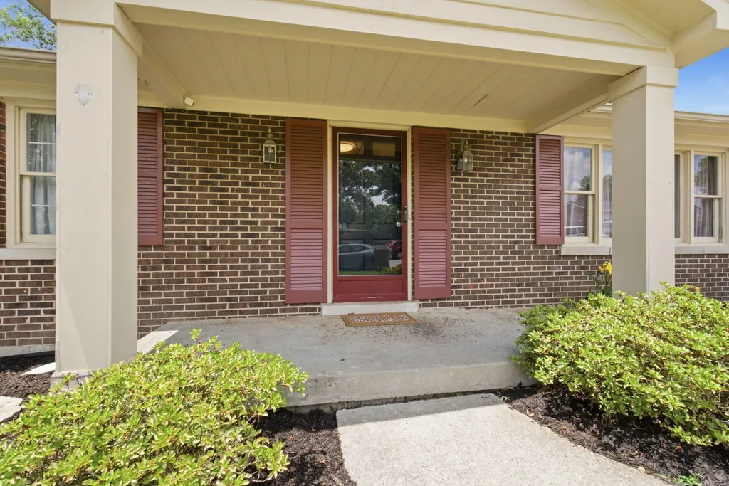 603 S 3rd Street Nicholasville KY 40356