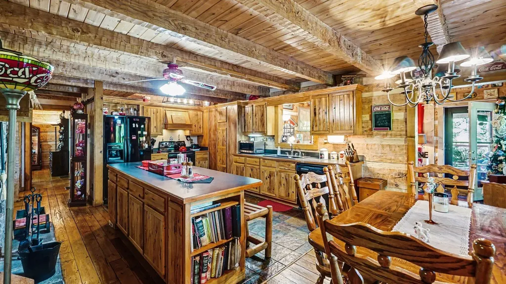 199 Stone Lane Sadieville KY 40370