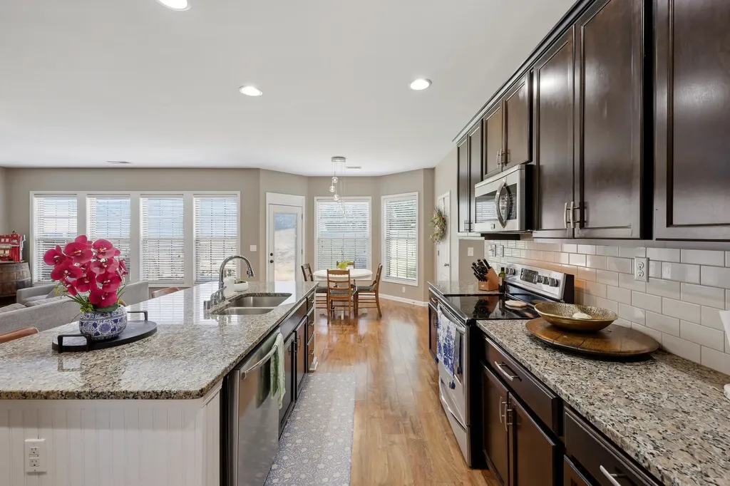 4337 Ridgewater Drive Lexington KY 40515