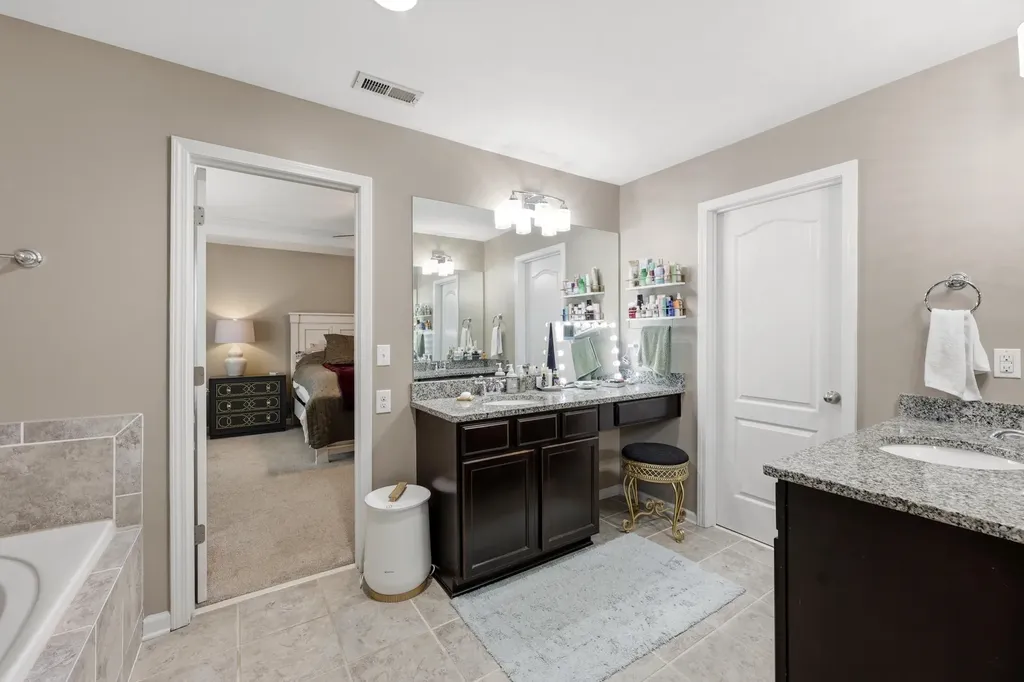 4337 Ridgewater Drive Lexington KY 40515