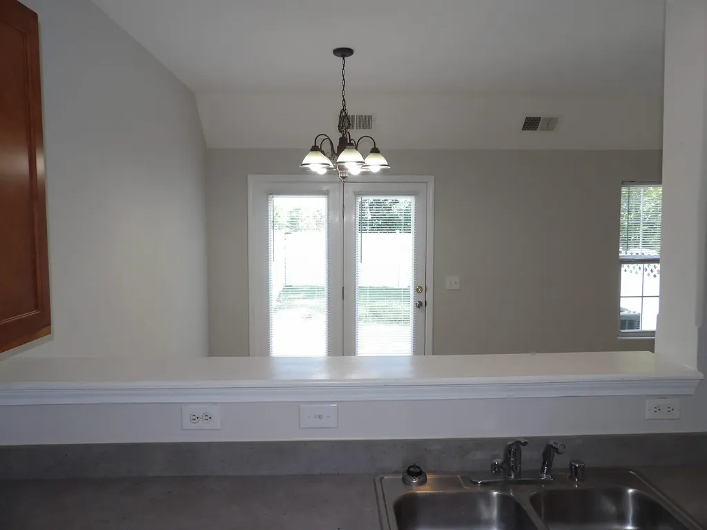 108 Charleston Court Frankfort KY 40601