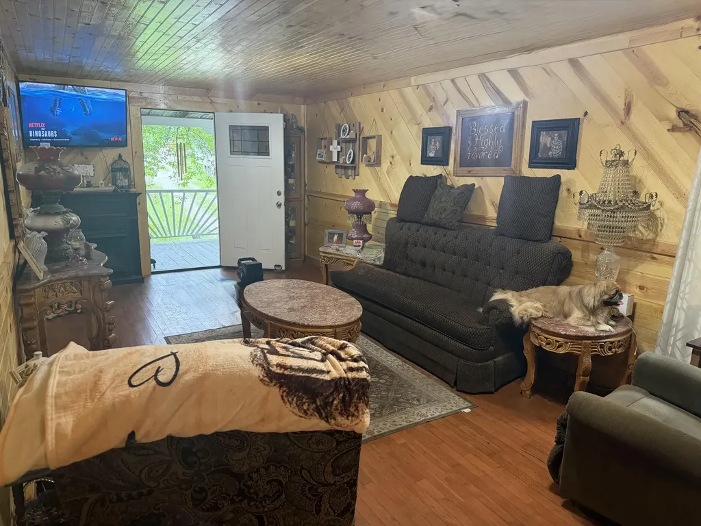 205 Right Fork Rome Napier Road Hazard KY 41701