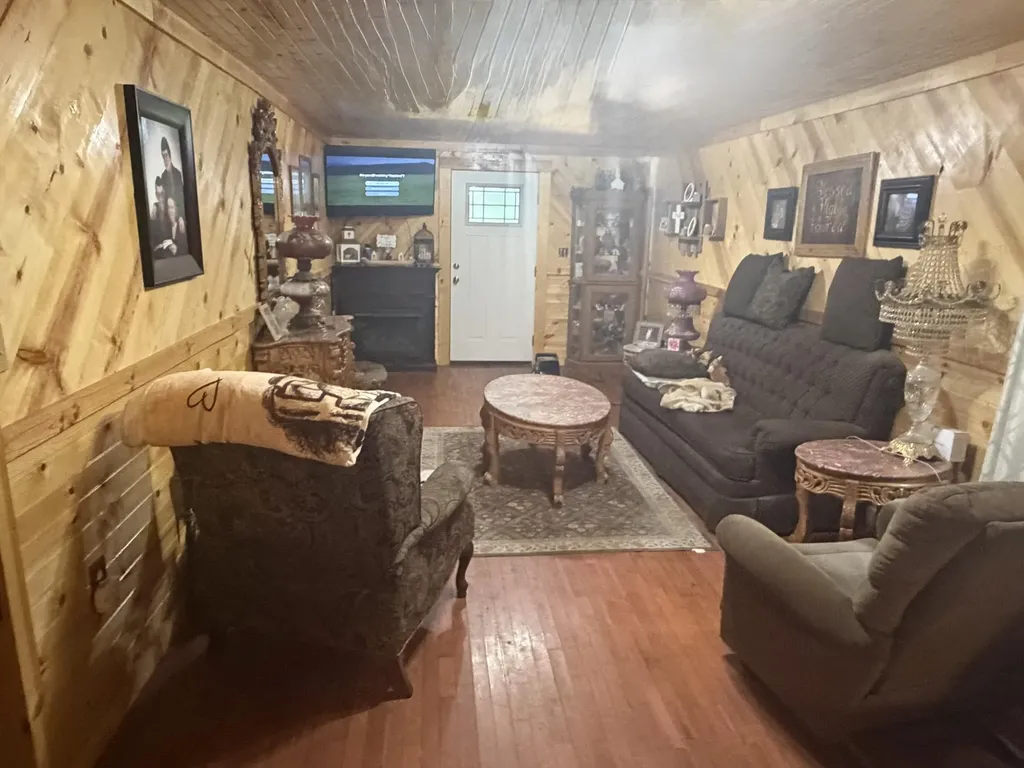 205 Right Fork Rome Napier Road Hazard KY 41701