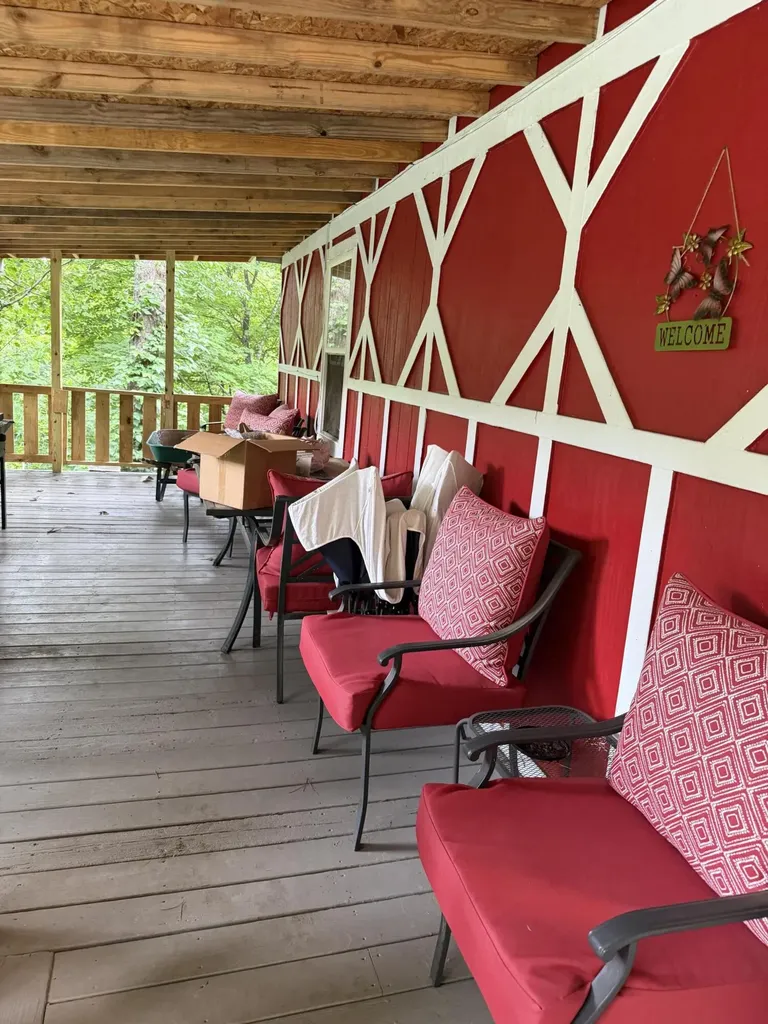 205 Right Fork Rome Napier Road Hazard KY 41701