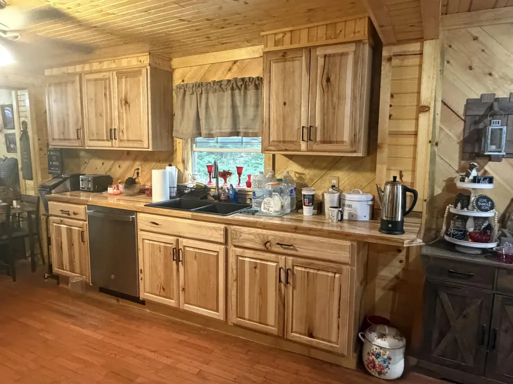 205 Right Fork Rome Napier Road Hazard KY 41701