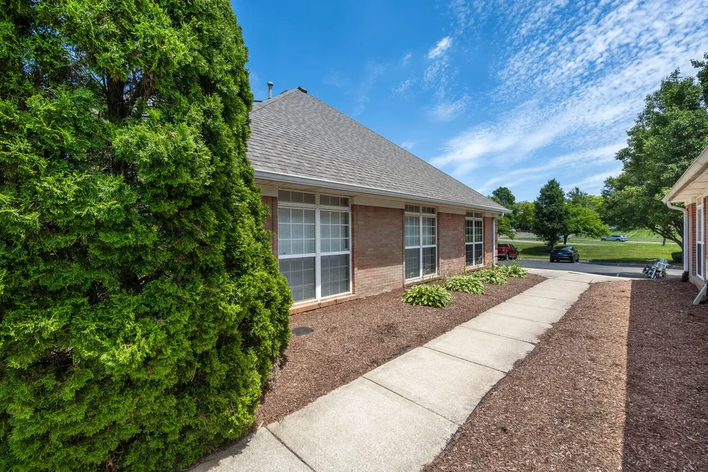 3401 Stony Spring Circle Louisville KY 40220