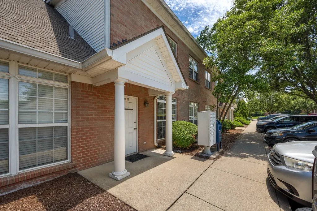 3401 Stony Spring Circle Louisville KY 40220