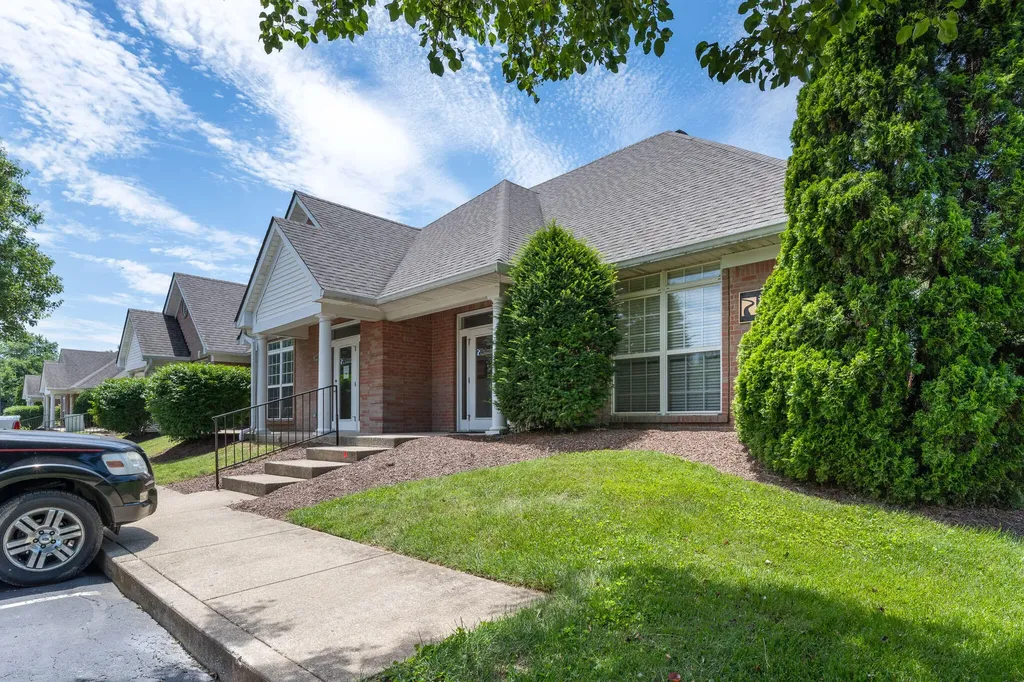 3401 Stony Spring Circle Louisville KY 40220