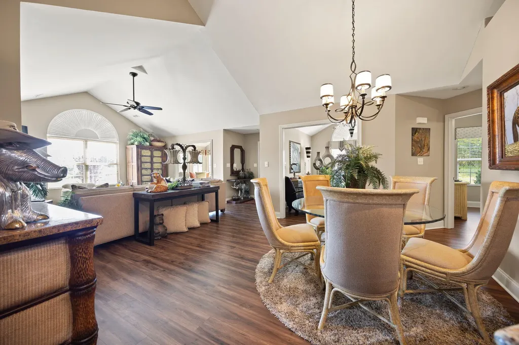 413 Deer Lake Place Bronston KY 42518