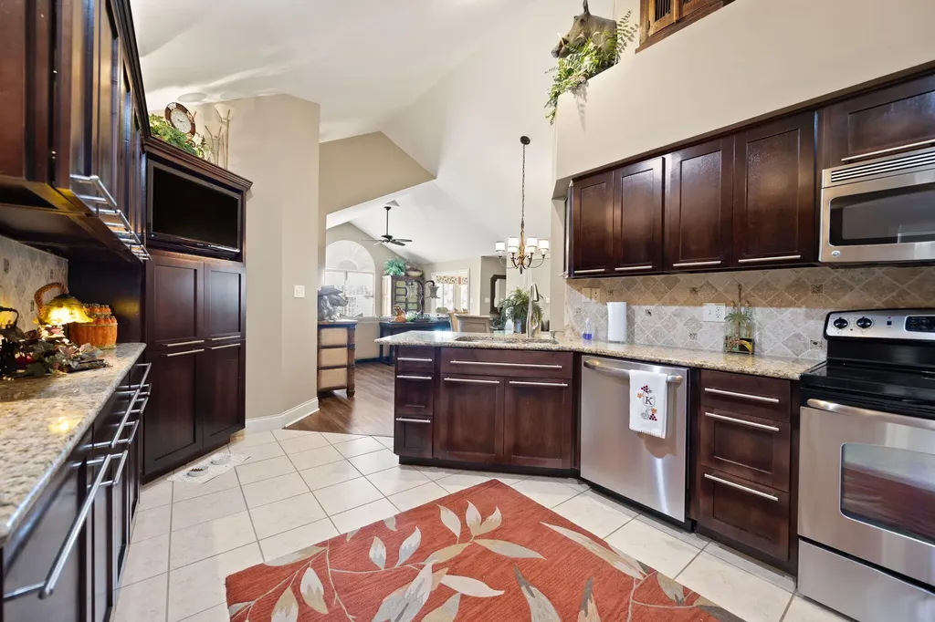 413 Deer Lake Place Bronston KY 42518