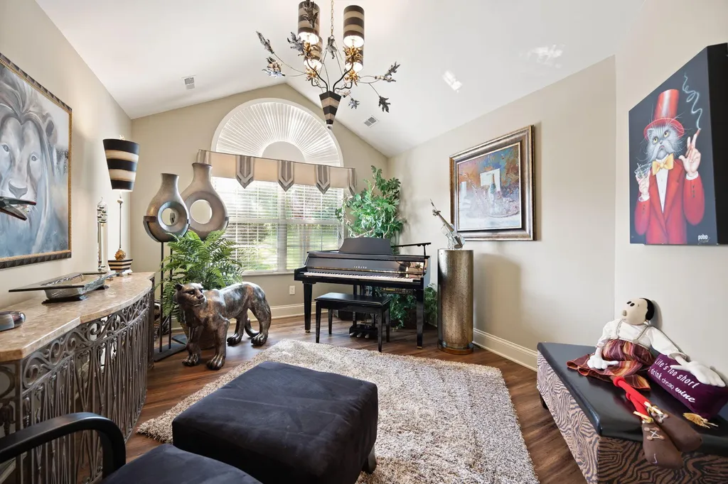 413 Deer Lake Place Bronston KY 42518