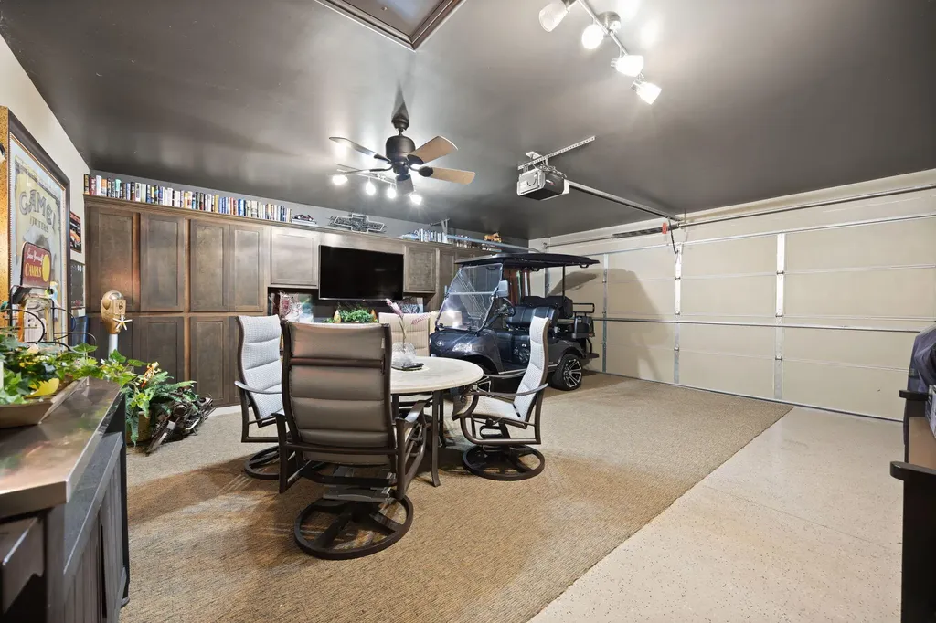 413 Deer Lake Place Bronston KY 42518