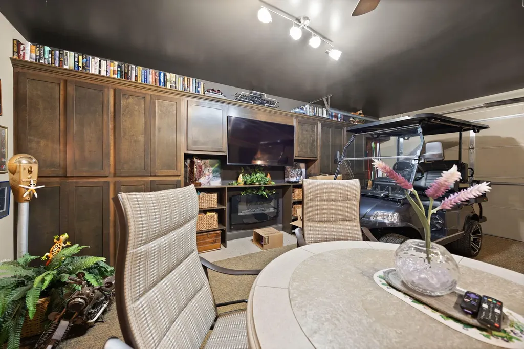 413 Deer Lake Place Bronston KY 42518
