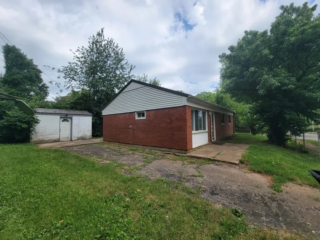 1959 Mark Avenue Lexington KY 40511