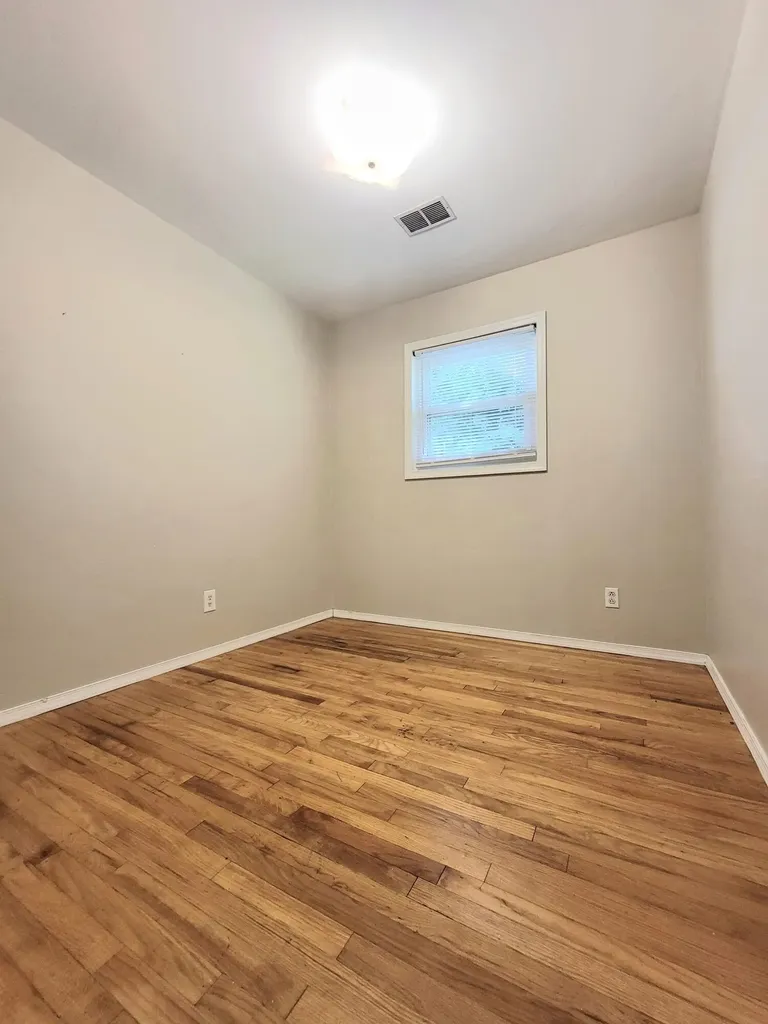 1959 Mark Avenue Lexington KY 40511