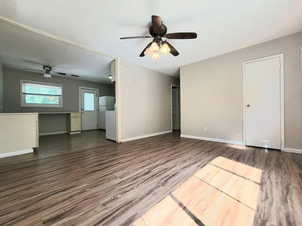 1959 Mark Avenue Lexington KY 40511